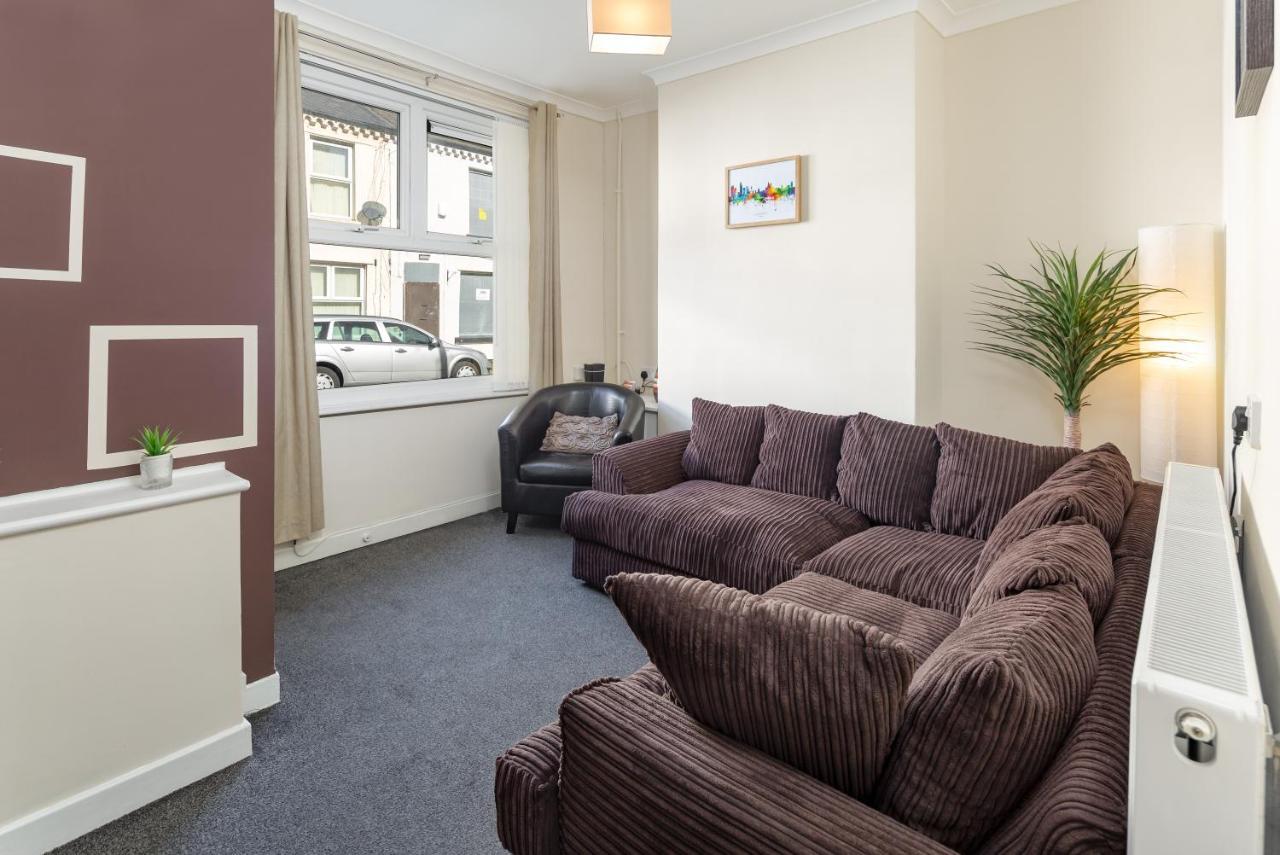 Cosy Anfield Guesthouse - Free Parking Liverpool Eksteriør bilde