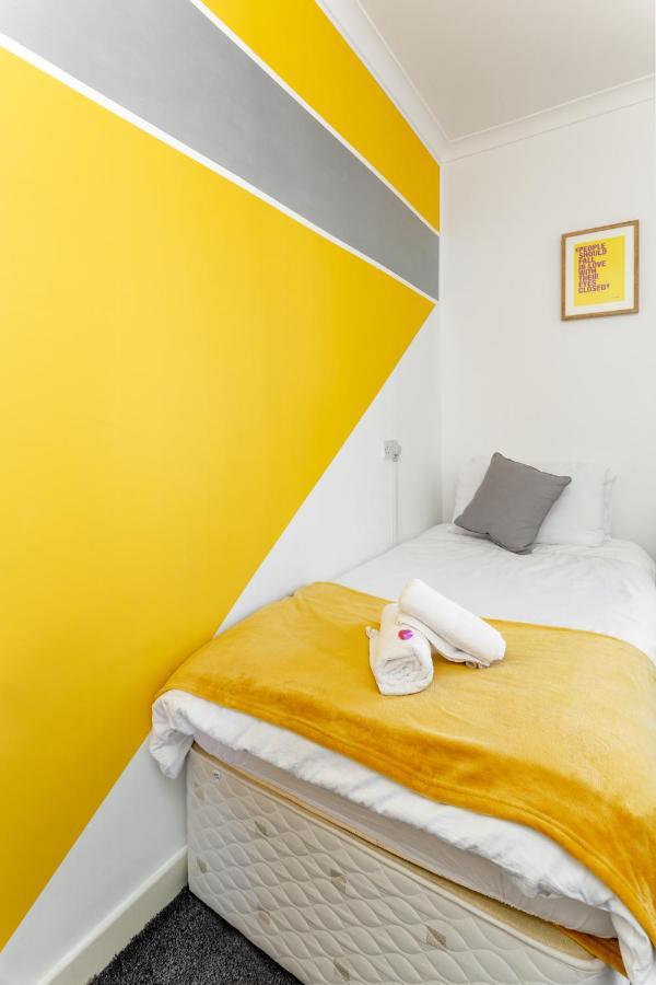 Cosy Anfield Guesthouse - Free Parking Liverpool Eksteriør bilde
